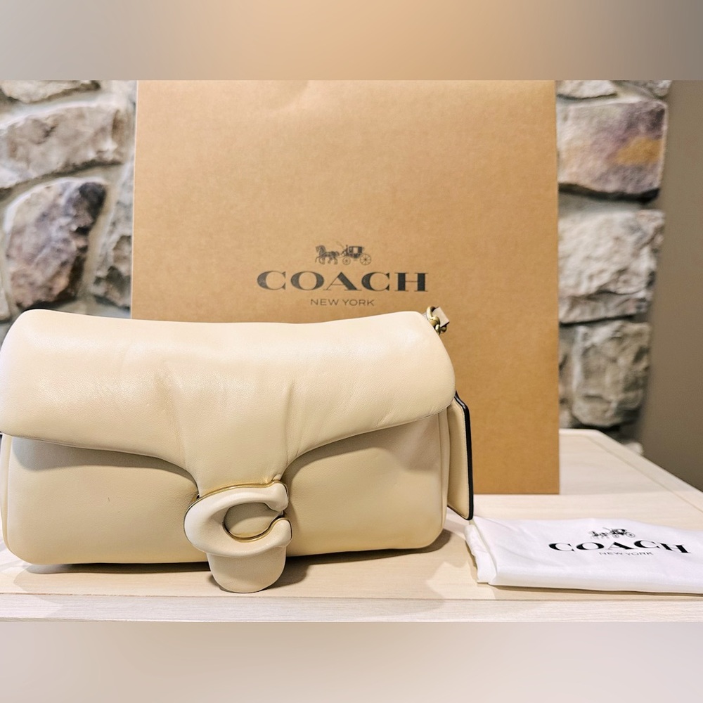 Coach Pillow Tabby 26 Ivory Soft Leather